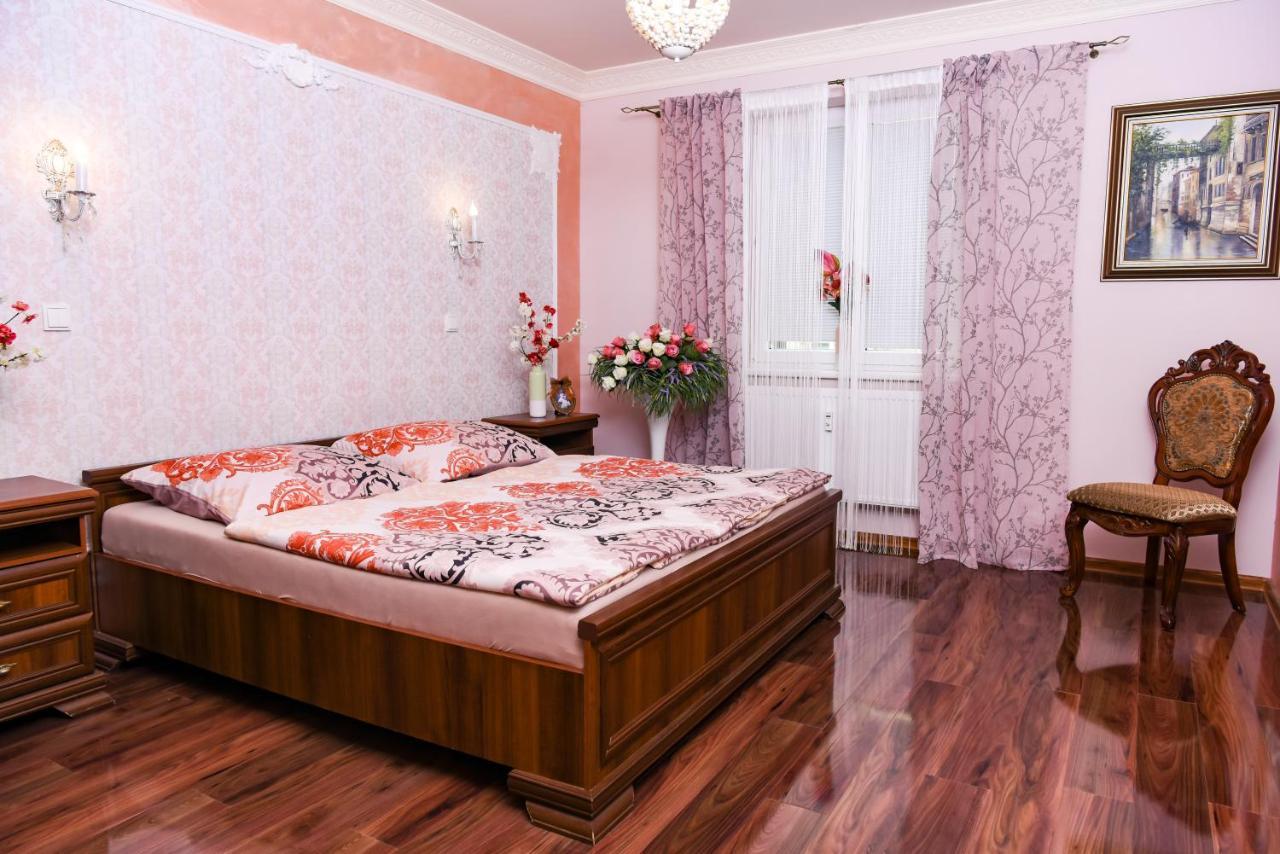 Rose Apartment Marianske Lazne Ngoại thất bức ảnh